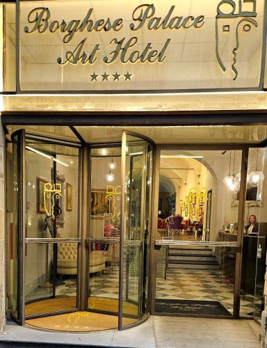 Borghese Palace Art Hotel, Florencie