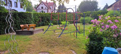 페니그 Ferienwohnung am Viaduktweg Familie Roman 4성급 싱글룸 객실