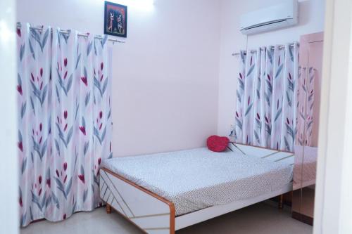 Visalam service apartment
