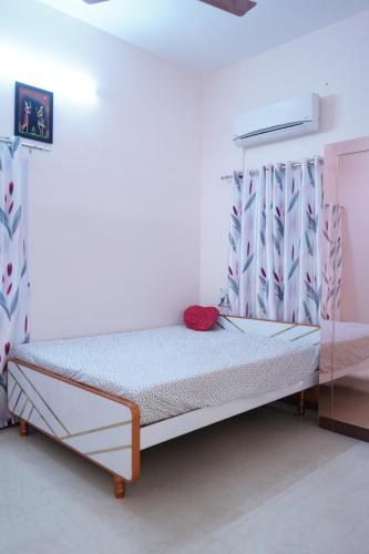 Visalam service apartment