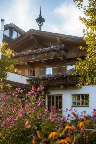 Holzhotel Forsthofalm - image 12