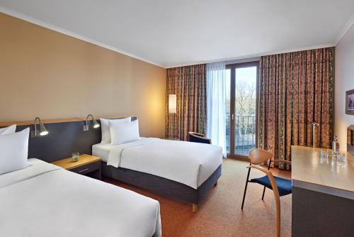 Lindner Hotel BayArena - image 2