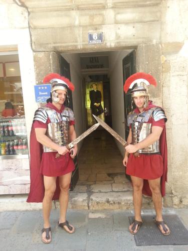 Private Apartments In Diocletians Palace - image 2