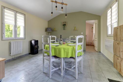 設施, La Petite Maison Du Montjard in 塞普蒙