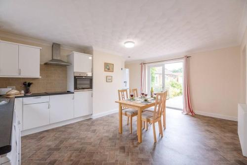 Grove Farm Bungalow and Annexe, Dallinghoo in Dallinghoo