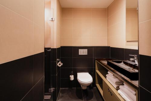 Quadruple Room - Annex image 8