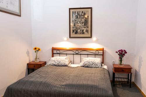 2 bedrooms, 4 beds
