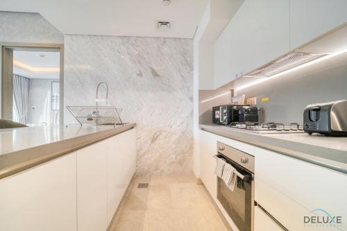 Exclusive Offer Cozy Stay with Burj Khalifa Views by Deluxe Holiday Homes, Dubaï (photo 4)