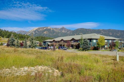Big Sky Condo - Patio, Fireplace and Mountain Views in Big Sky, USA