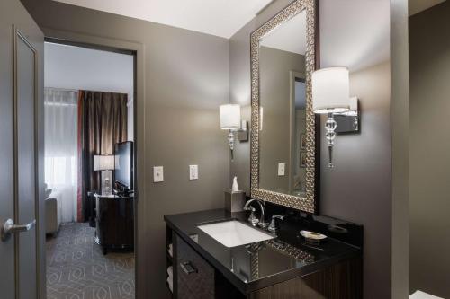 Colcord Hotel Oklahoma City, Curio Collection by Hilton