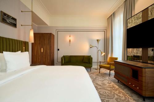room detail thumbnail 0