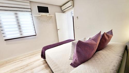 Cervantes Apartamentos - image 8