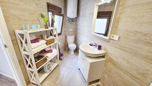 Cervantes Apartamentos - main image