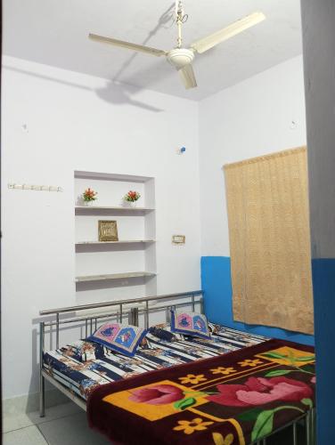 Double Room with Balcony image 8
