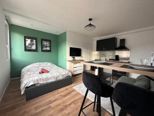 Appartement proche Paris et métro - Parking privé - Location saisonnière - Maisons-Alfort