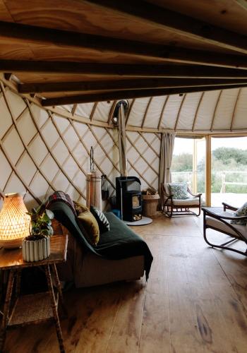 Tree Field Yurt at Moor Farm in Godshill and Wroxall