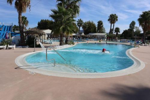 Spa, L'incontournable Tout Confort Camping Siblu near La Pomme de Pain