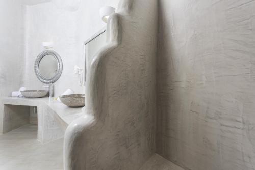 Ambition Suites - image 9
