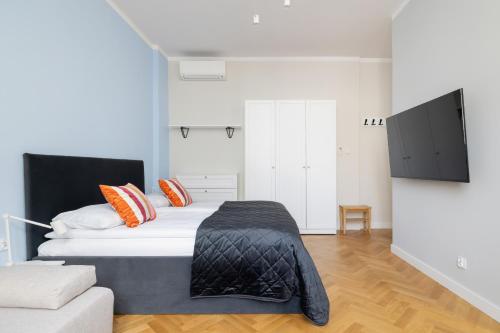 Modern Studio Kazimierz for 4 Guests only 1 km to Wawel Castle by Noclegi Renters, Kraków