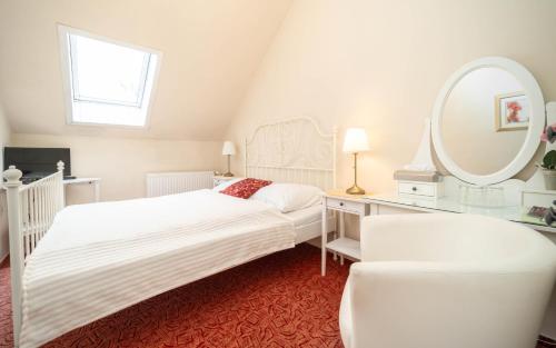 Hotel Na Skalkách - image 12