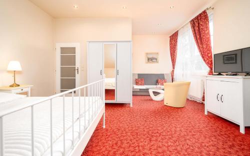 Hotel Na Skalkách - image 4