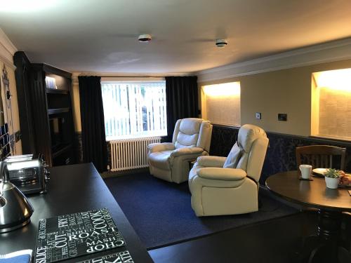 Atlantis Holiday Apartments - image 13