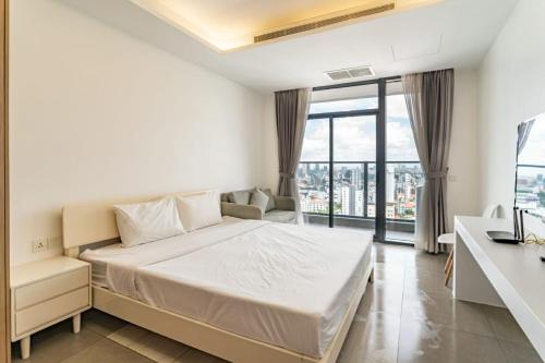 Penthouse highsky home
