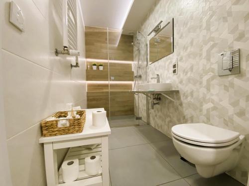 Double or Twin Room with Shared Bathroom
