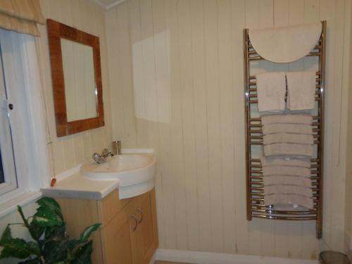 Log Cabin, Conveniently Situated halfway between Stratford and Warwick, Stratford-upon-Avon (fotografie 8)