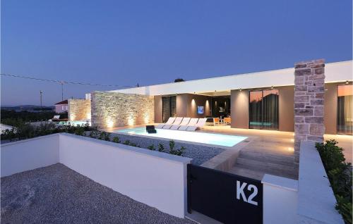 Villa K2