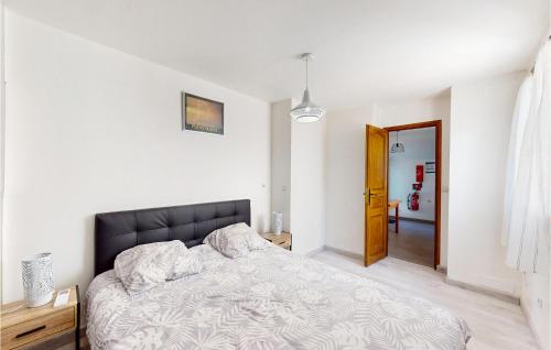 Holiday Home Mesnil St Pere Cottages De Port - image 14