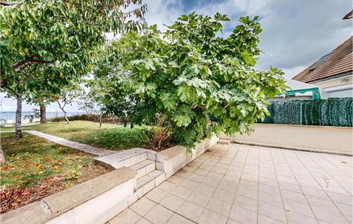 Holiday Home Mesnil St Pere Cottages De Port - main image