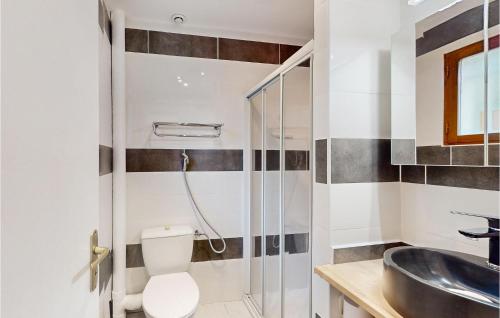 Holiday Home Mesnil St Pere Cottages De Port - image 9