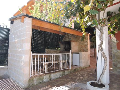 Kert, Casa rural lago azul in Sacedon