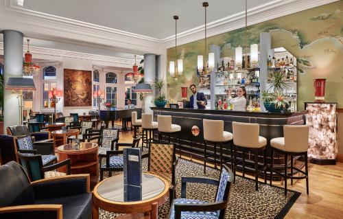 Пъб/Фоайе, Hotel Belles Rives in Жуан ле Пен