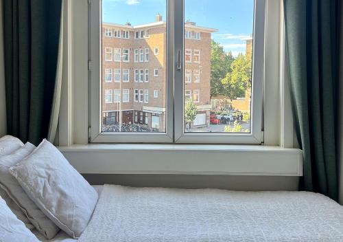 Modern and light apartment in Amsterdam-West, Amsterdam (photo 9)