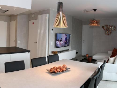 Apartment in Middelkerke with Large Terrace