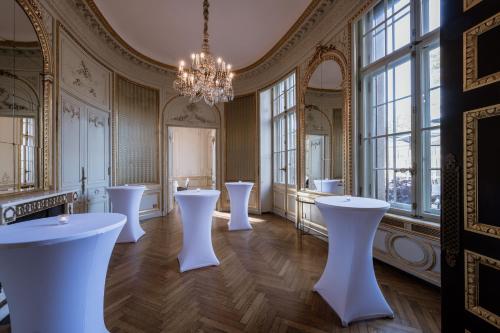 Schlosshotel Berlin by Patrick Hellmann - image 8