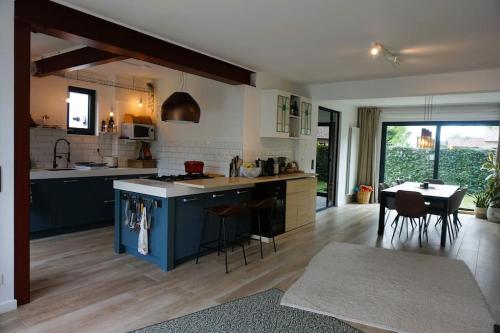 Ruime en centrale woning zuidrand Antwerpen gîte à louer Duivelshoek