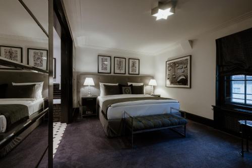 Schlosshotel Berlin by Patrick Hellmann - main image