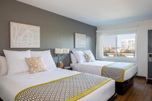 Quadruple Room image 3