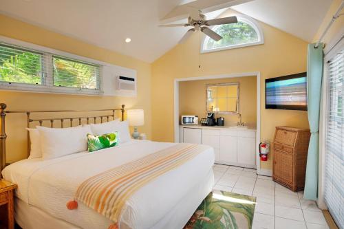 Junior King Suite image 7