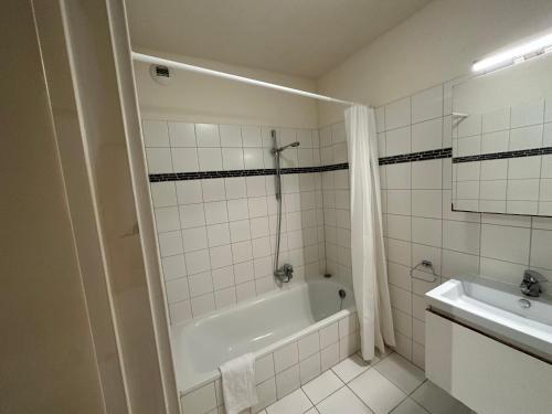 3 Bedroom Apartment in City Center with Balcony View, Брюссель (фото 10)