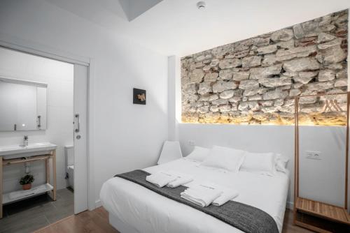 32 De Agosto ROOMS - image 2