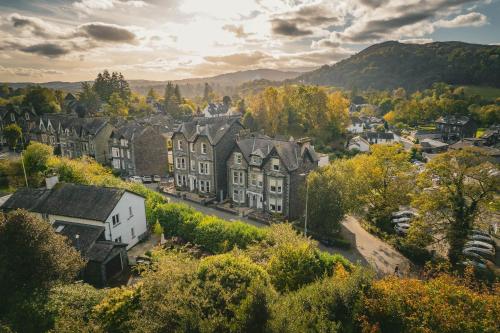 Ambleside Townhouse - Tap to explore photos