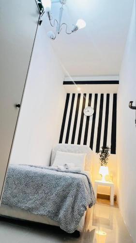 Strips Partition Room Al barsha 1 Near MOE Metro, Дубай (фото 5)