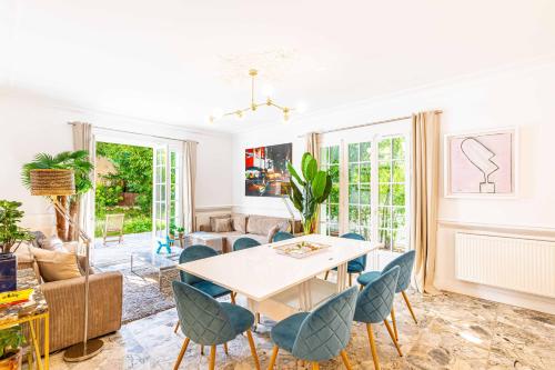 Grand & Classy Apartment with Private Garden, 15' to Eiffel
