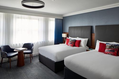 room detail thumbnail 1