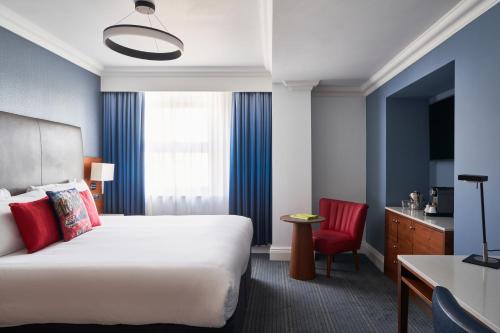 room detail thumbnail 0