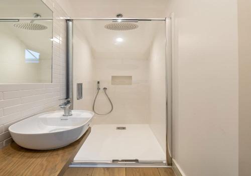 The Pod at The Heaning Estate The Pod at The Heaning Estate